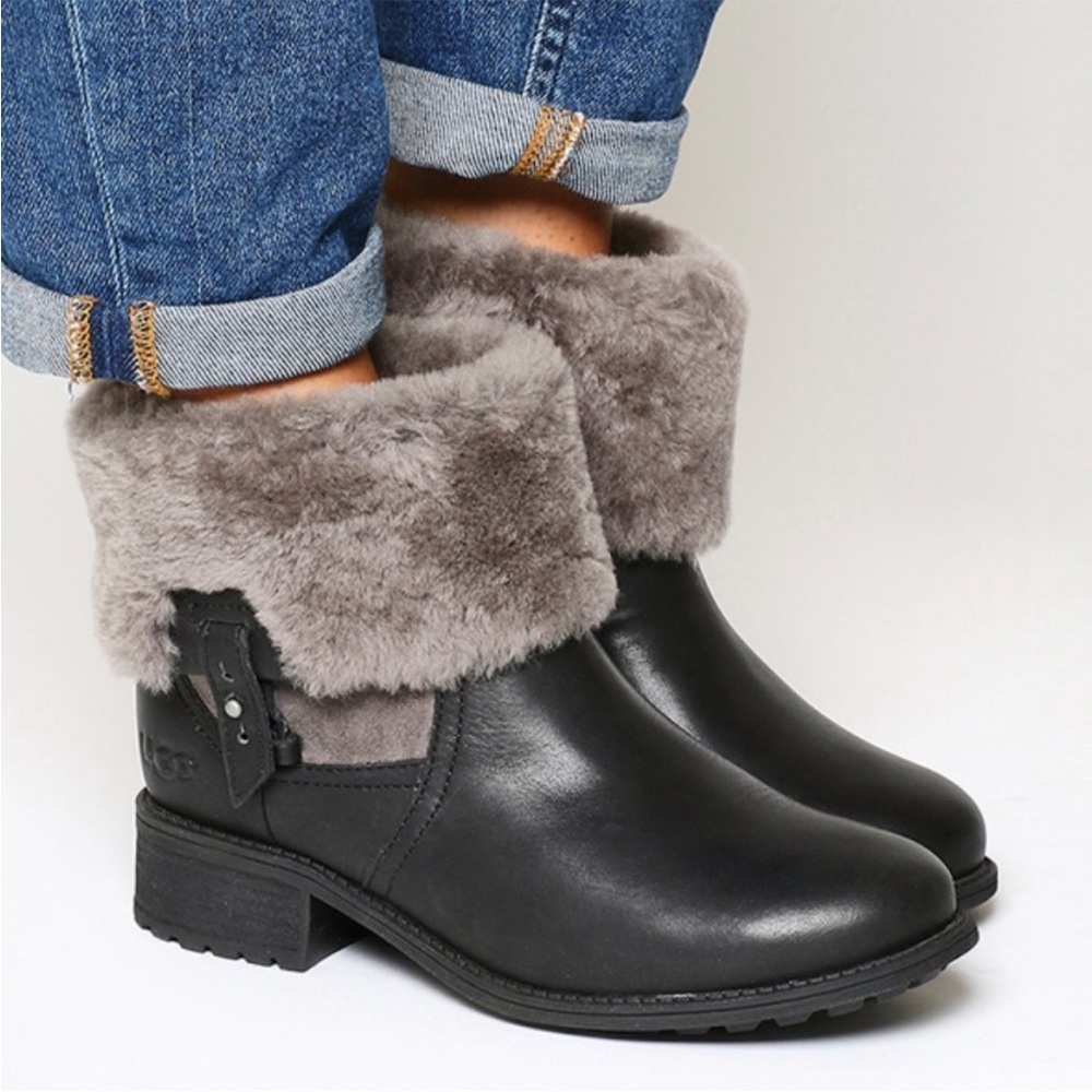 New in Box UGG Chyler Boots, Size 7